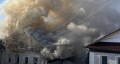 В Нижнем Новгороде горит дом: есть ли пострадавшие
