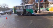 Водитель и три пассажира пострадали в ДТП с участием автобуса и столба в Нижнем Новгороде