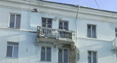 Небезопасный балкон в Дзержинске вызывает беспокойство среди местных жителей