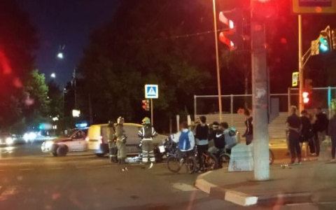 Мотоциклист и его спутница разбились в ДТП в Автозаводском районе
